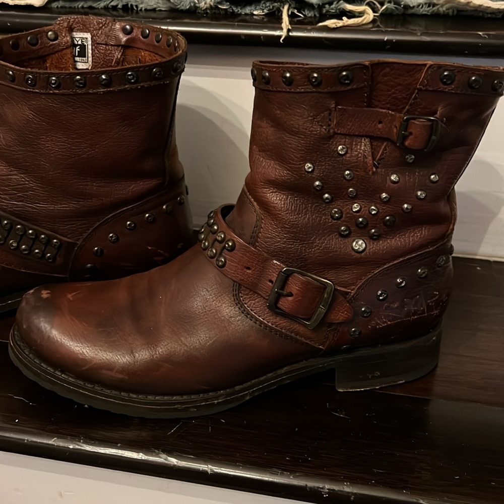 FRYE boots - Picture 2 of 8